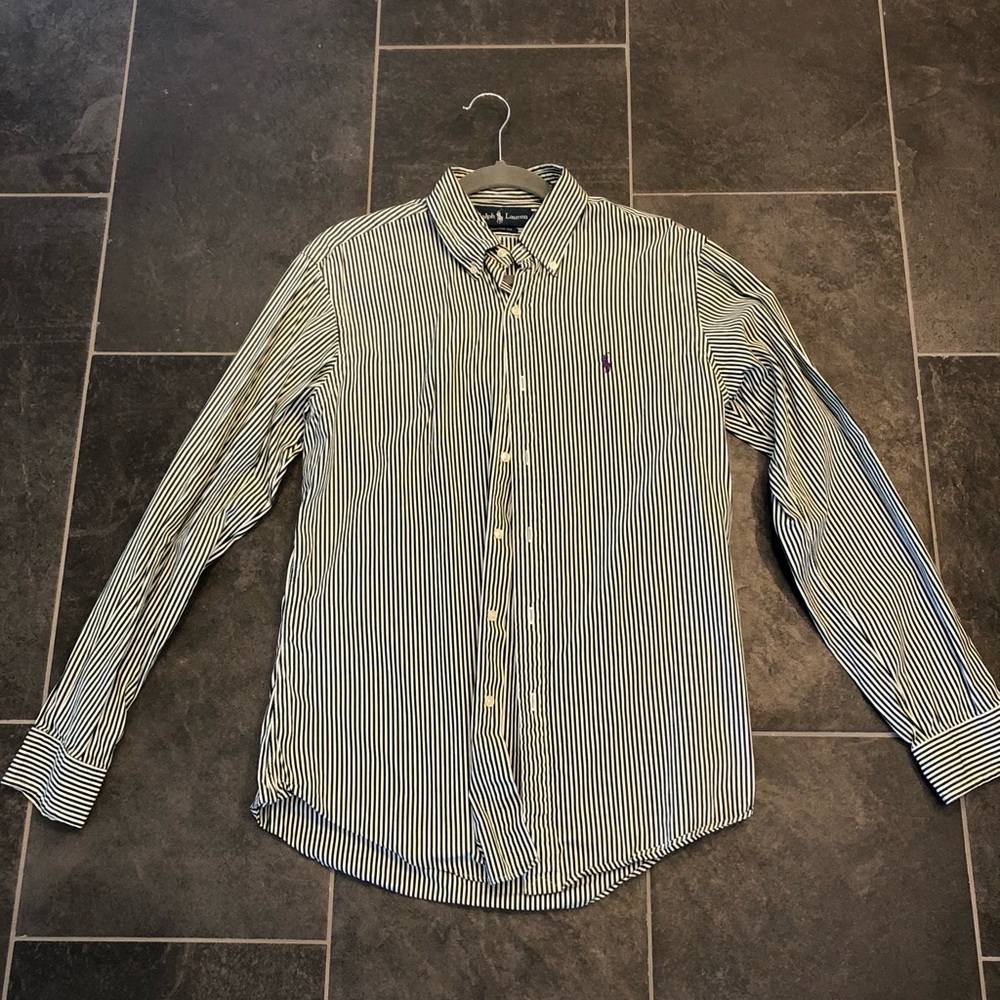 Ralph Lauren M Button Up Shirt